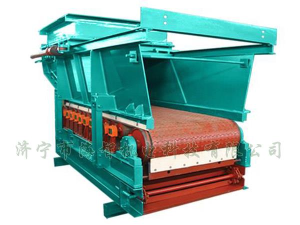 帶式（甲帶）給料機(jī)具有運(yùn)行平穩(wěn)、節(jié)能、環(huán)保等優(yōu)點(diǎn)
